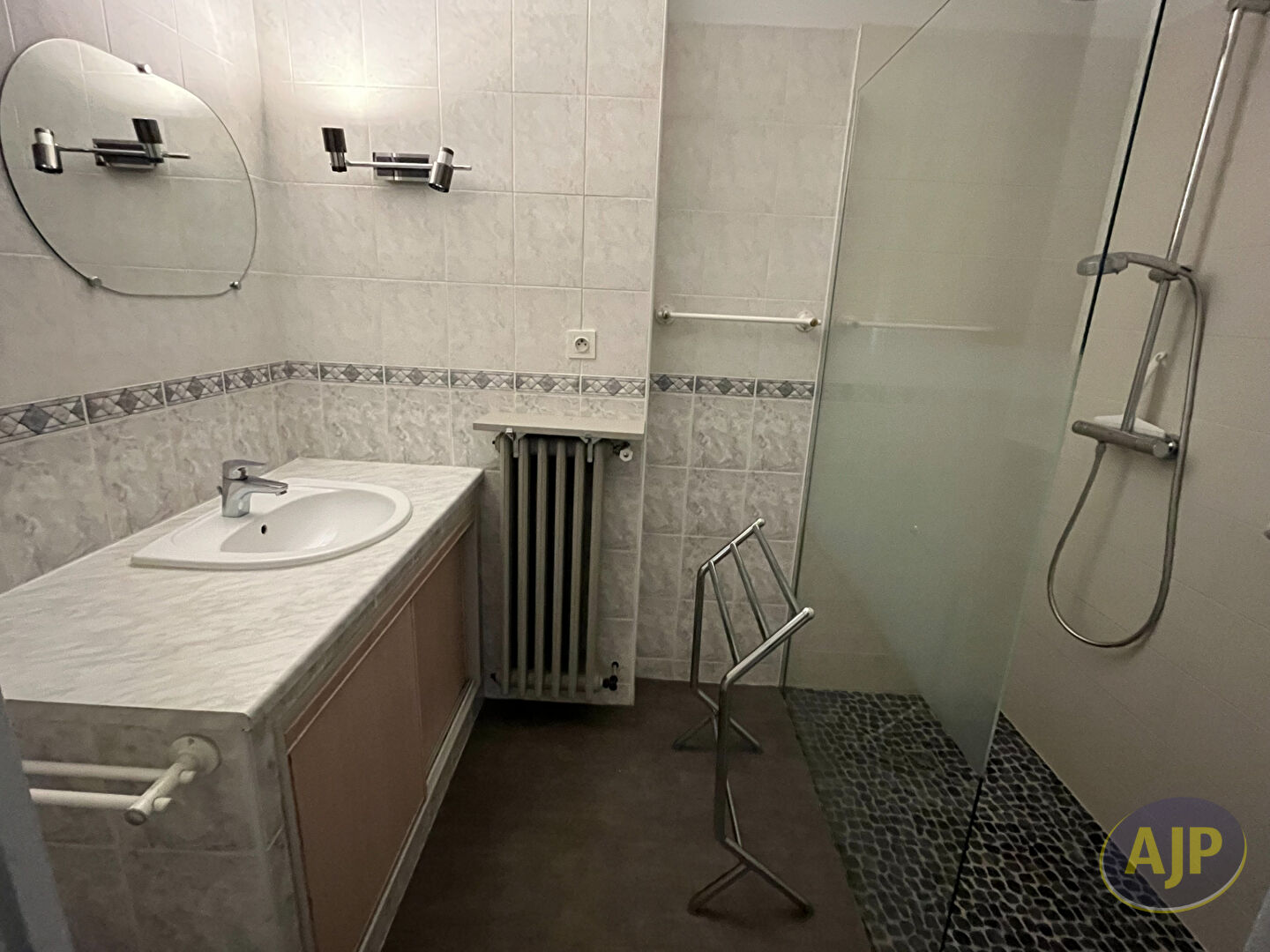 Maison meublée La Roche Sur Yon 5 pièce(s) 155 m2 - photo 6