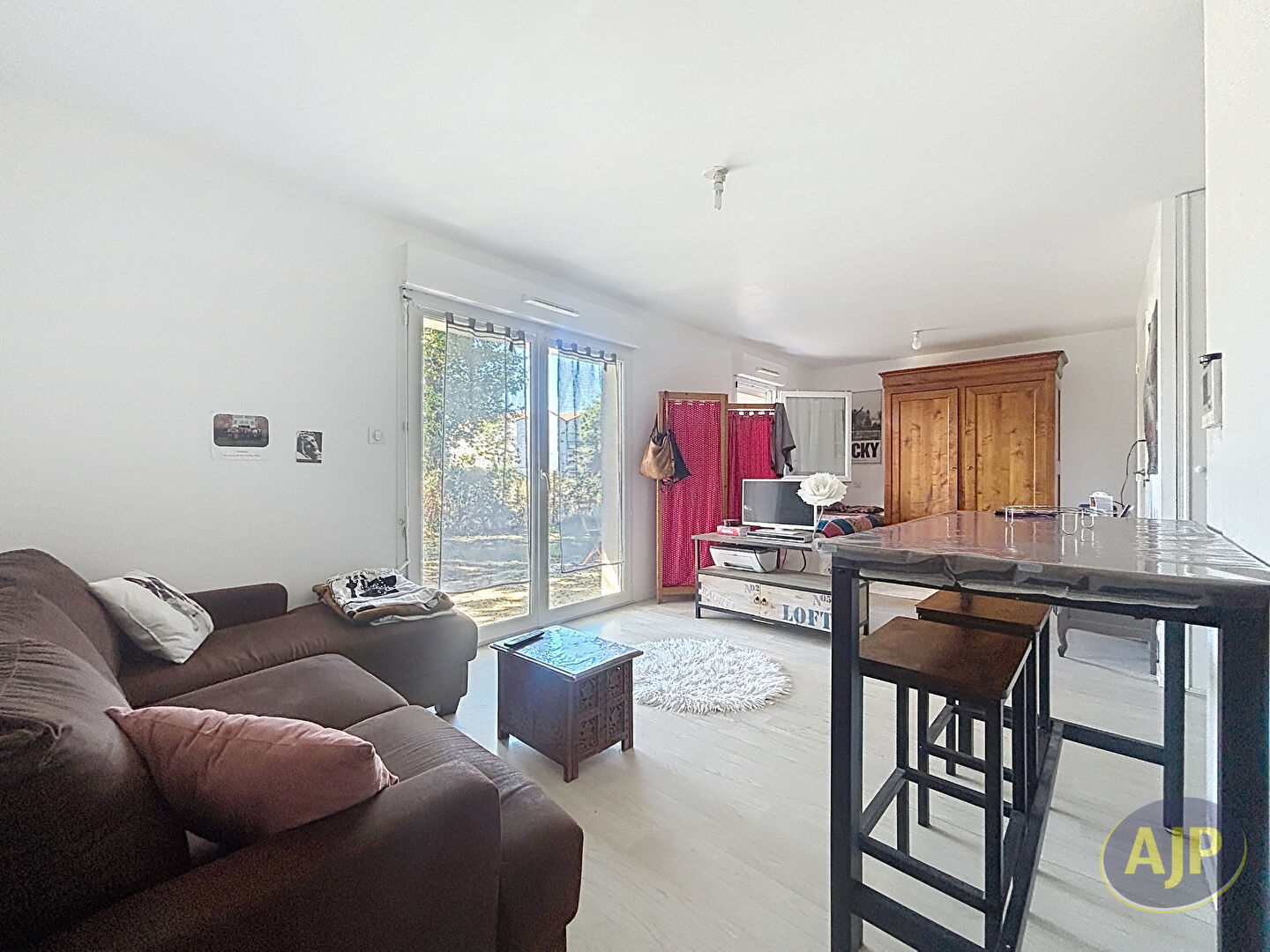Appartement meublé La Roche Sur Yon 1 pièce(s) 34.40 m2 - photo 1