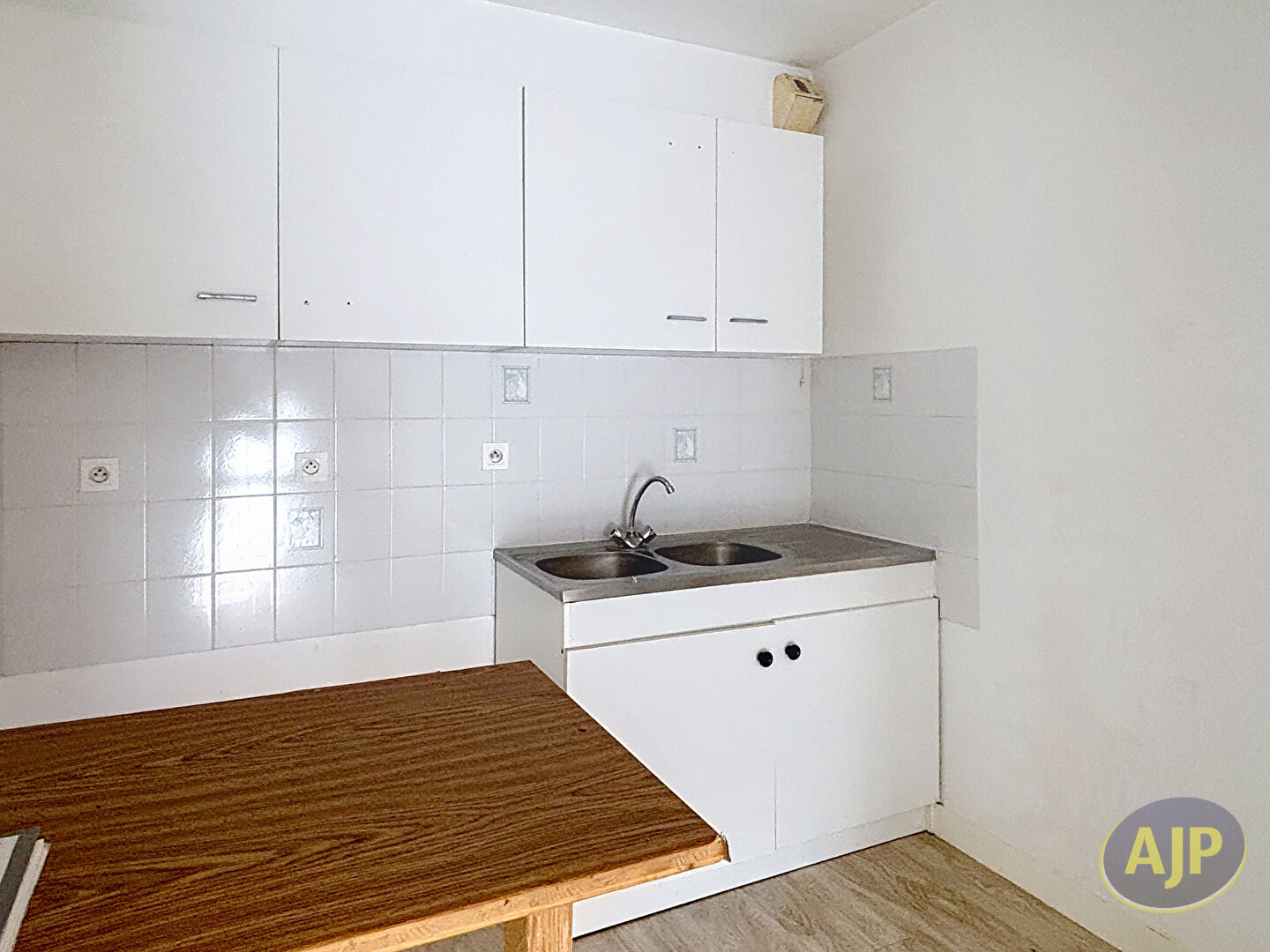 Appartement La Roche Sur Yon 2 pièce(s) 46 m2 - photo 2