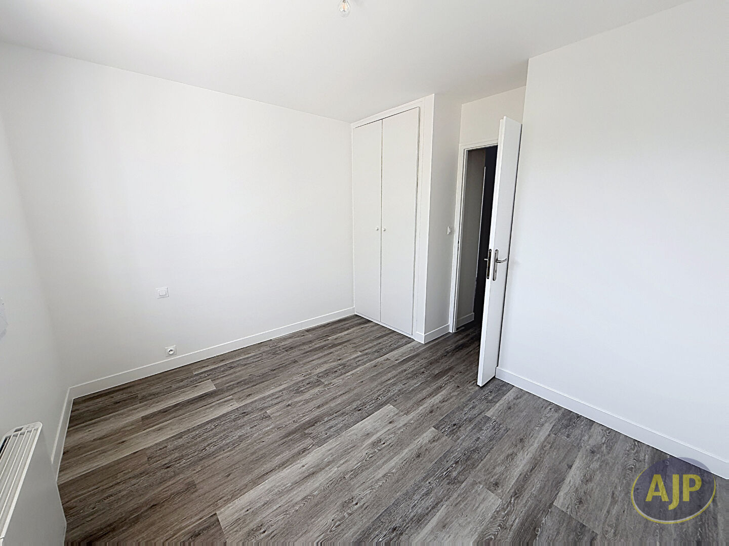 Maison rénovée des années 80 à VAIRE - photo 3