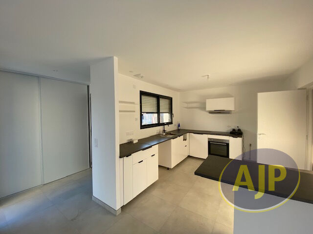 Maison neuve 3 Chambres St HILAIRE DE CHALEONS - photo 1