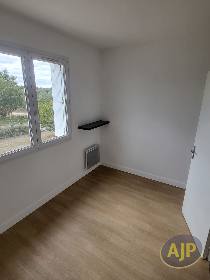 Appartement 3 pièces 56m2 à 5 km du centre de Ste Pazanne - photo 5