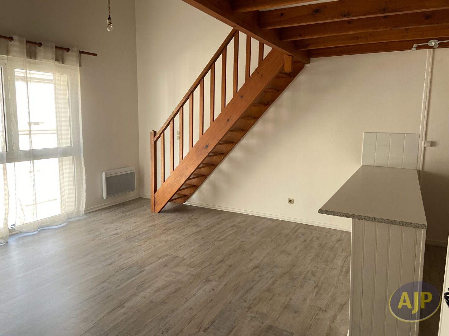 Appartement Saintes 3 pièce(s) 74.10 m2 - photo 1