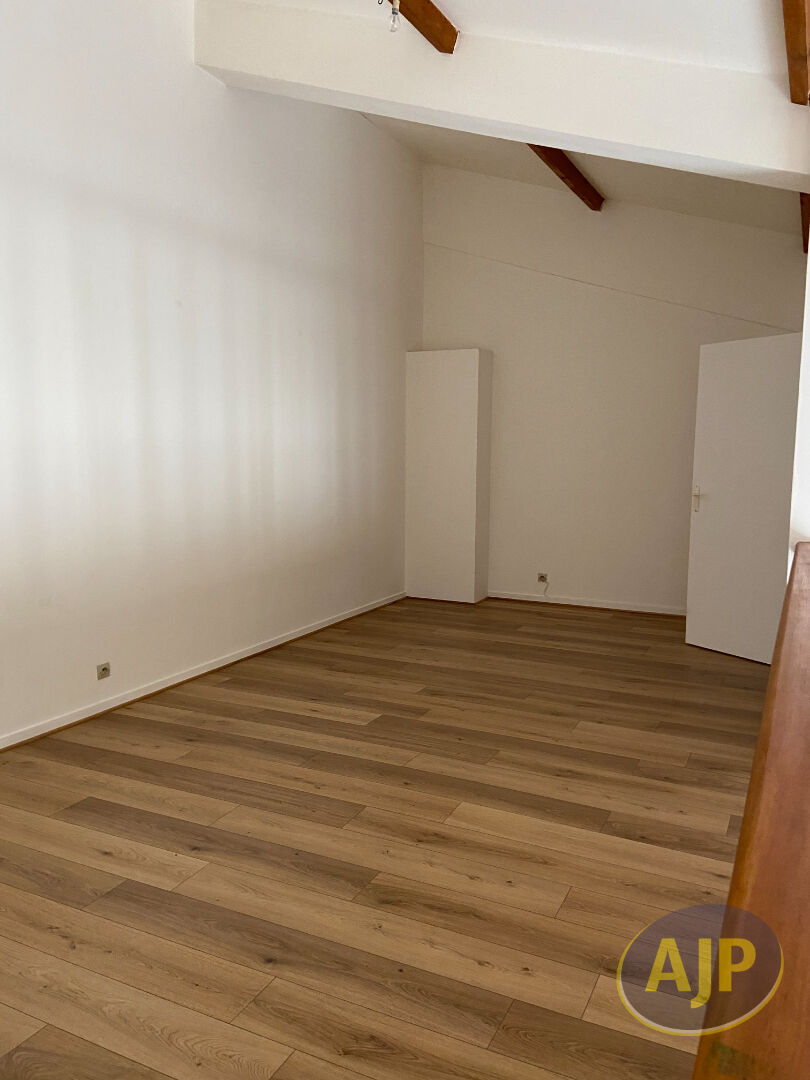 Appartement Saintes 3 pièce(s) 74.10 m2 - photo 7