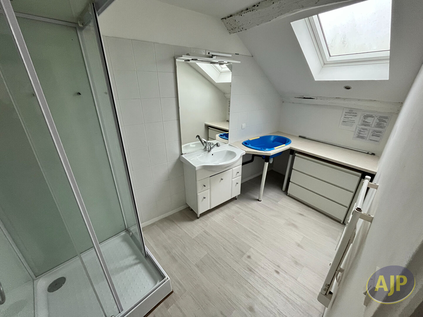 APPARTEMENT T2 - photo 4
