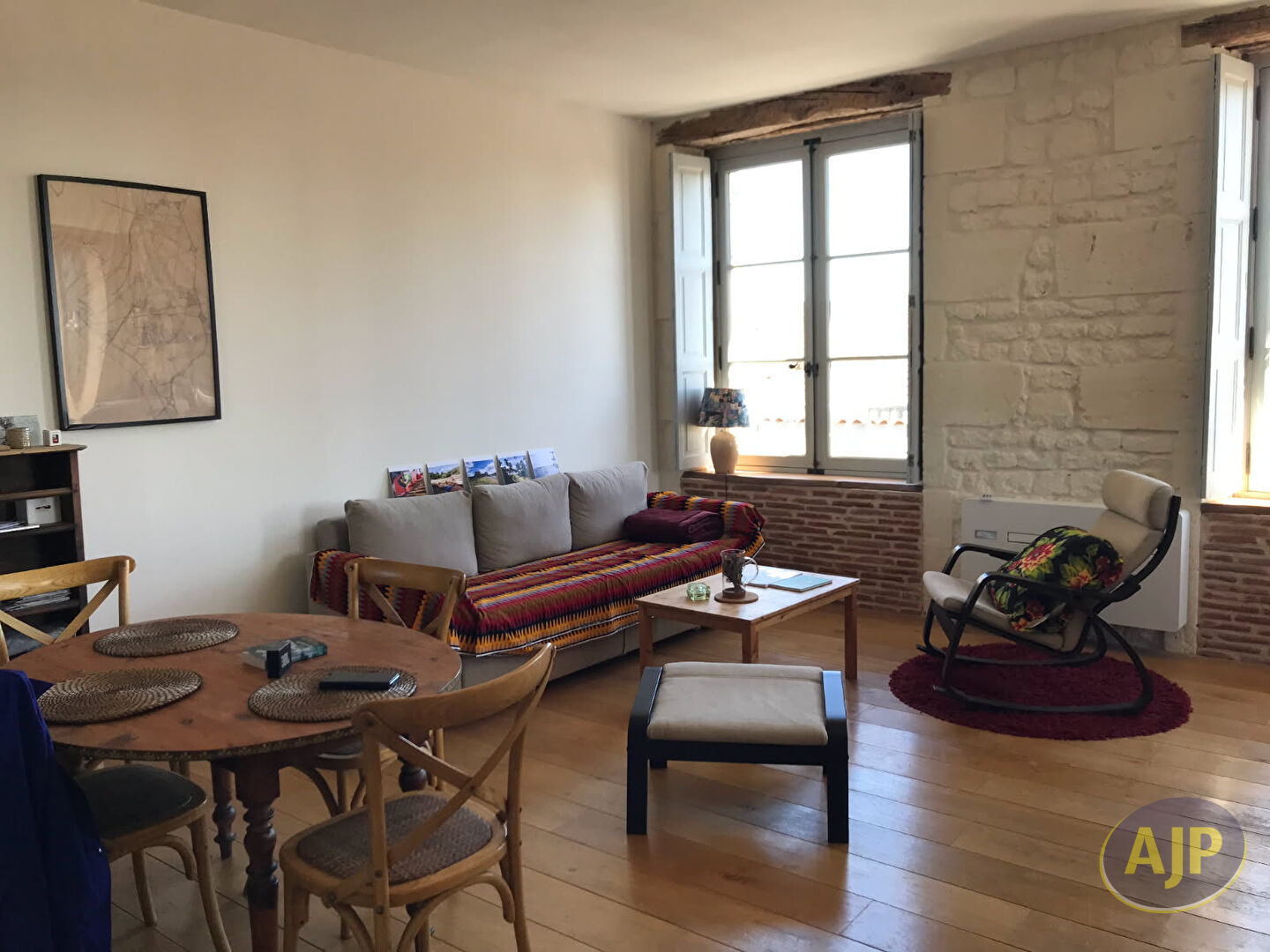 DUPLEX MEUBLÉ QUARTIER ST VIVIEN -  73.12 m2 - photo 2