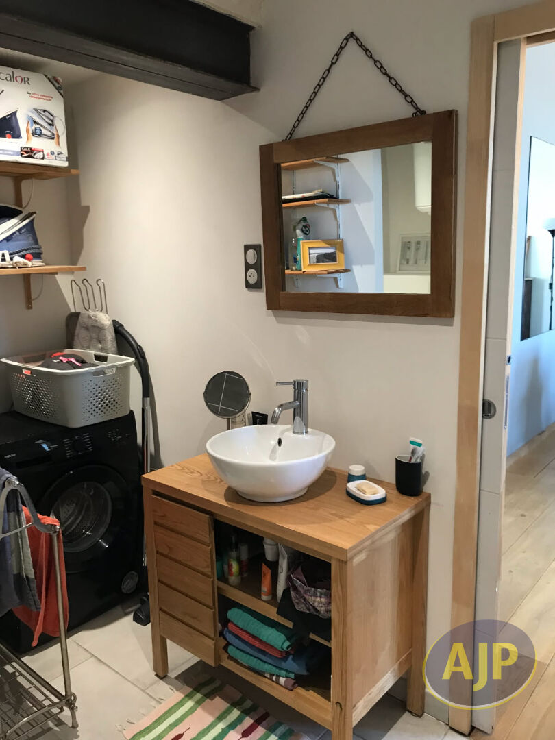 DUPLEX MEUBLÉ QUARTIER ST VIVIEN -  73.12 m2 - photo 6