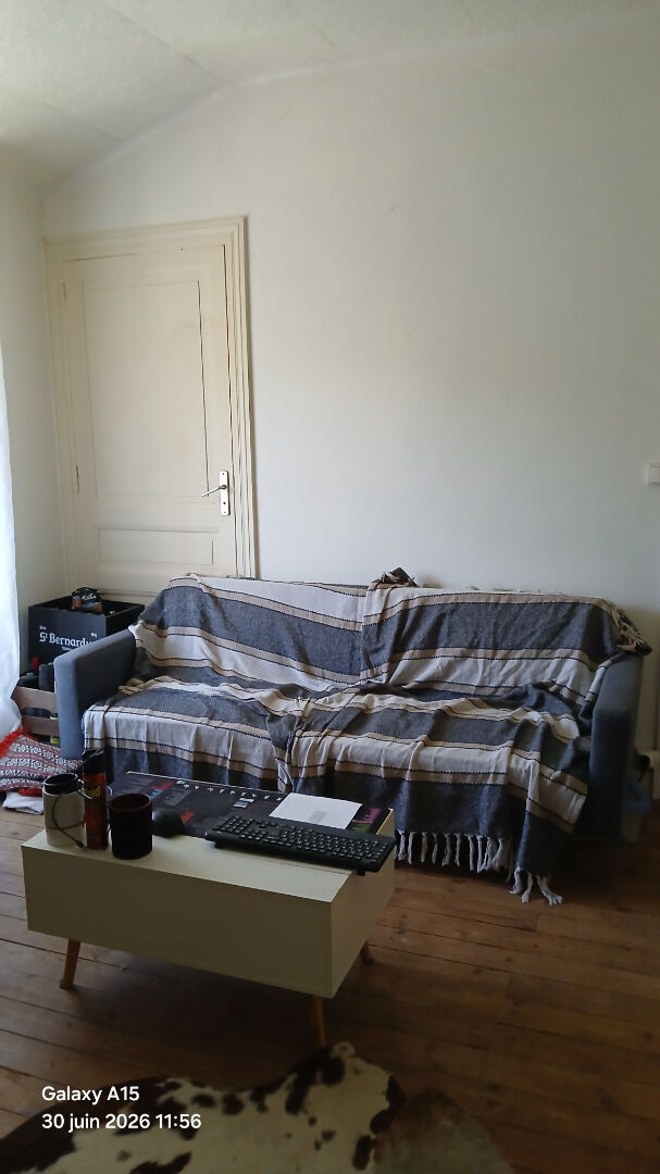 T3 DE 72M²- ST JEAN D'ANGELY - photo 4