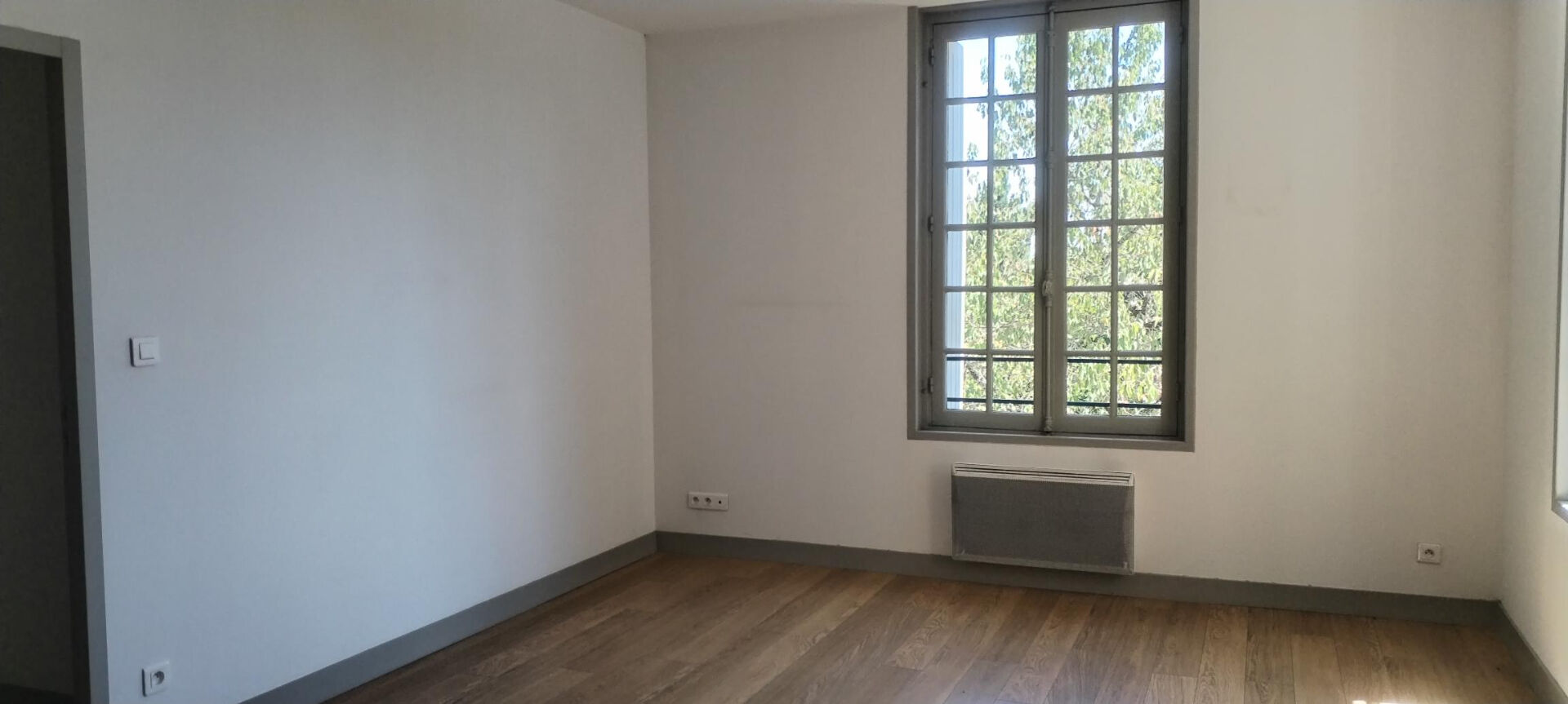 T2 BIS  65M² RESIDENCE LOUIS SERCAN - SAINTES RIVE GAUCHE - photo 4