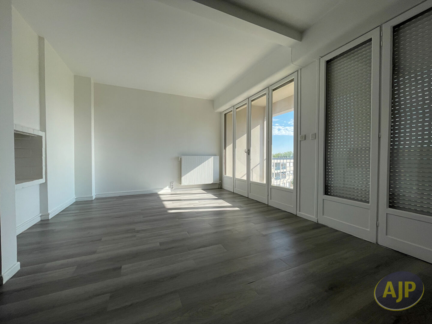 Appartement  4 pièce(s) SAINTES - photo 3
