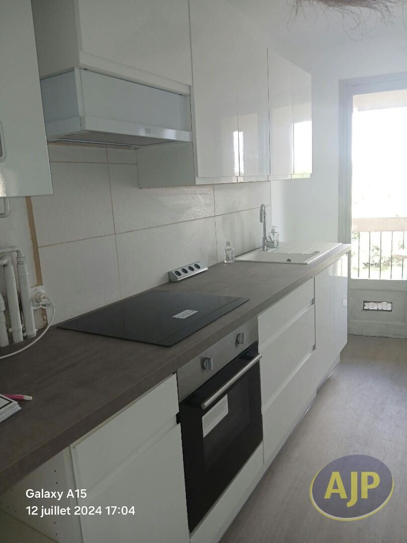 Coup de Coeur T2 rénové 53m² - Résidence de L'artois SAINTES RG - photo 4