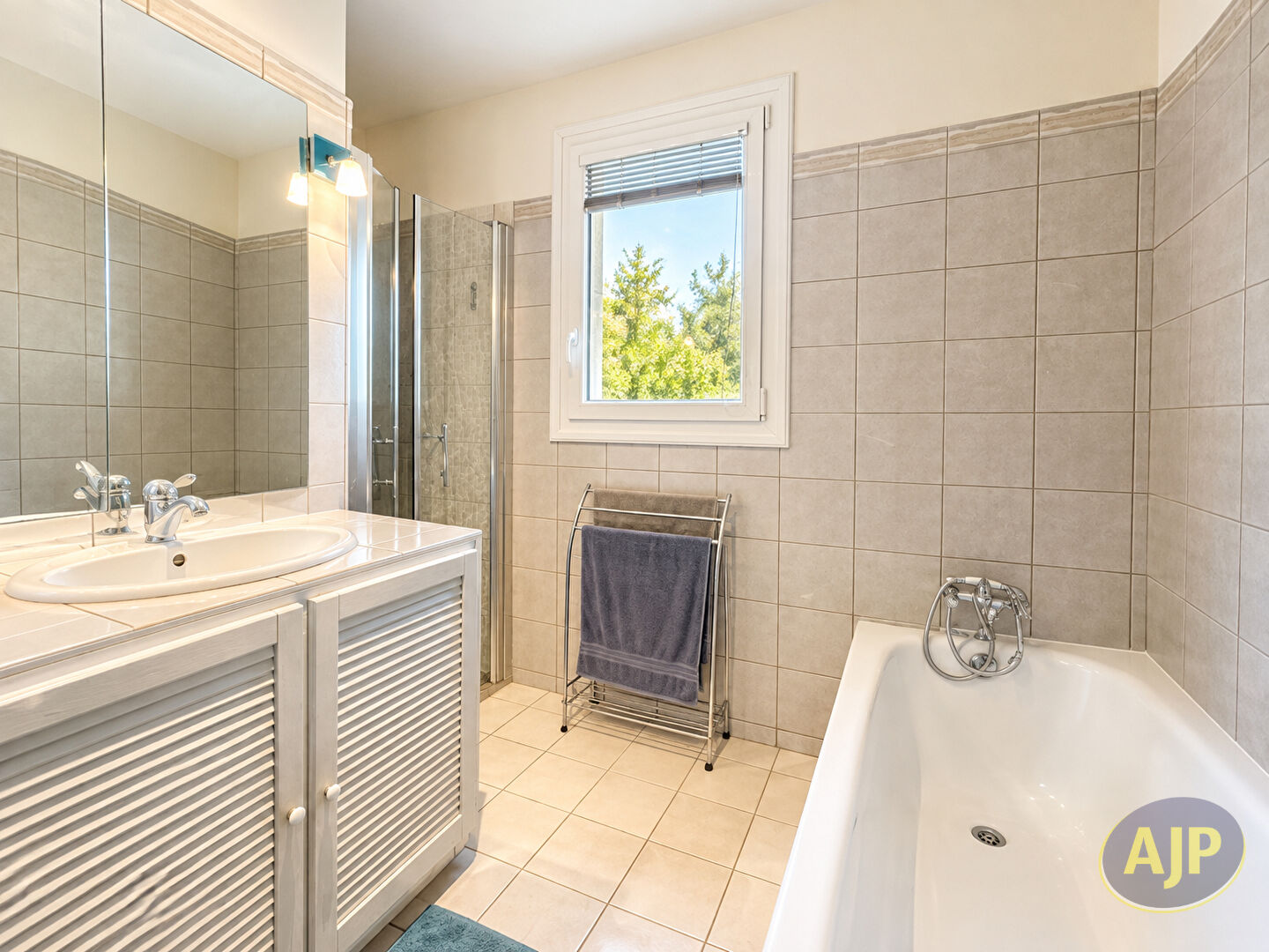 Maison Saint Georges Des Coteaux - photo 5