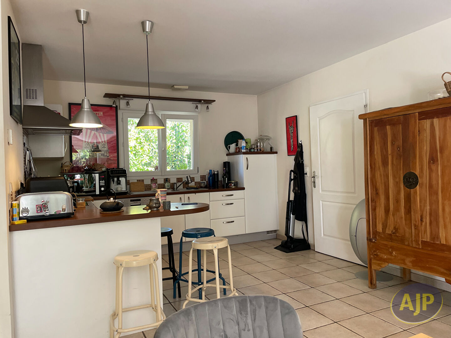 Maison Saintes 4 pièce(s) 92 m2 - photo 3