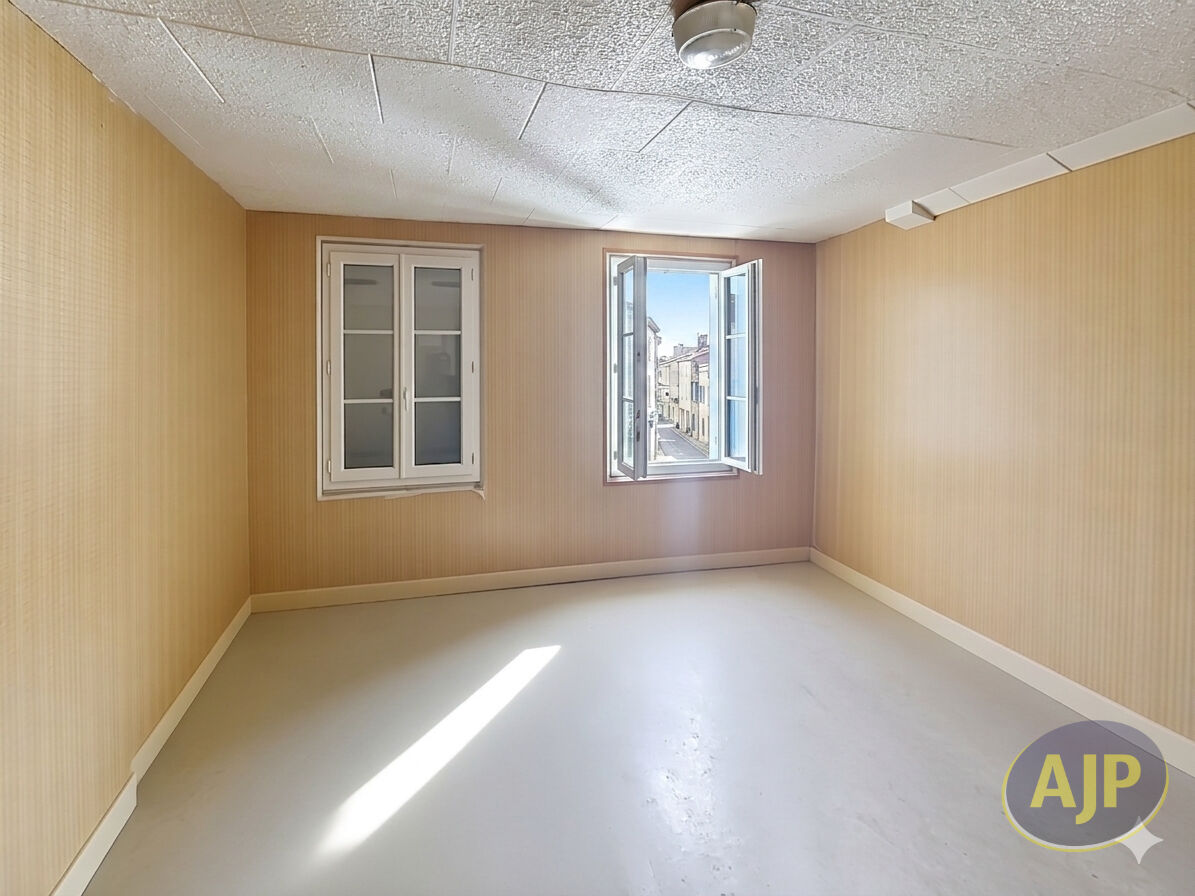 Maison Saintes 90 m² - photo 2