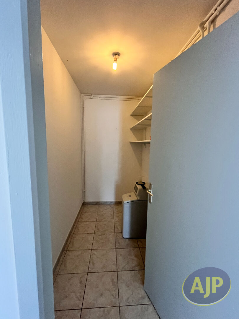 Maison T6 - photo 9