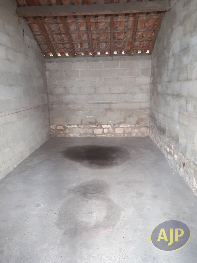 GARAGE 15M²-SECTEUR BANQUE DE FRANCE-SAINTES - photo 3