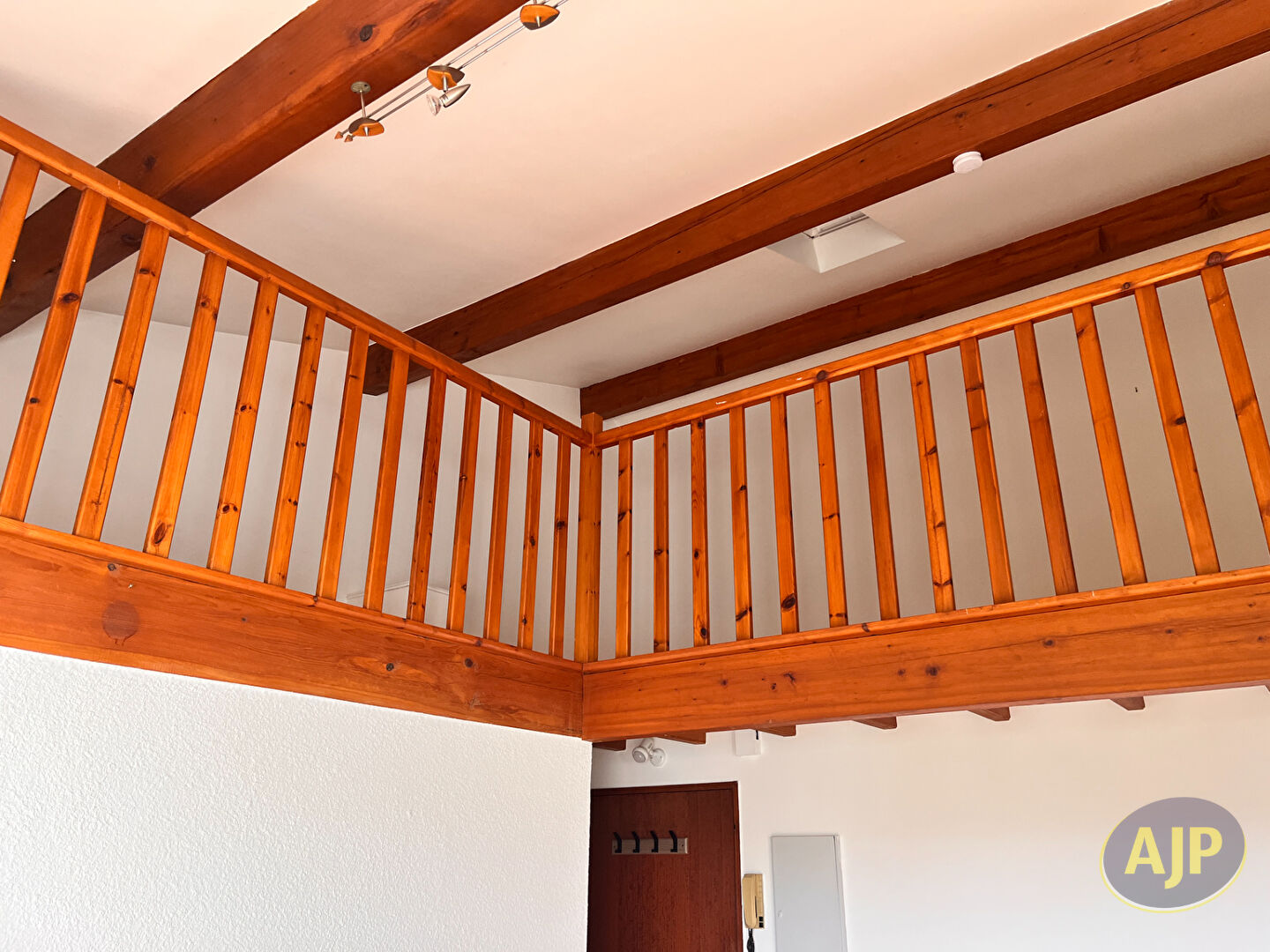 APPARTEMENT T1 BIS AVEC BALCON - photo 5