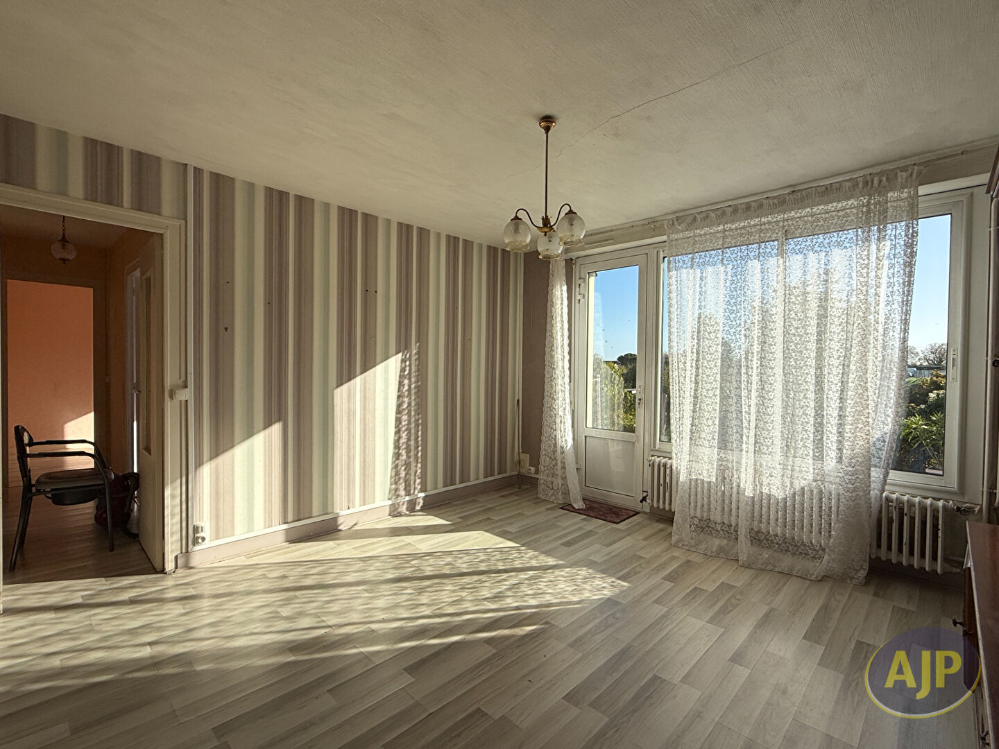 SAINTES RIVE GAUCHE MAISON DE PLAIN-PIED, 3 CHAMBRES ET GARAGE - photo 10