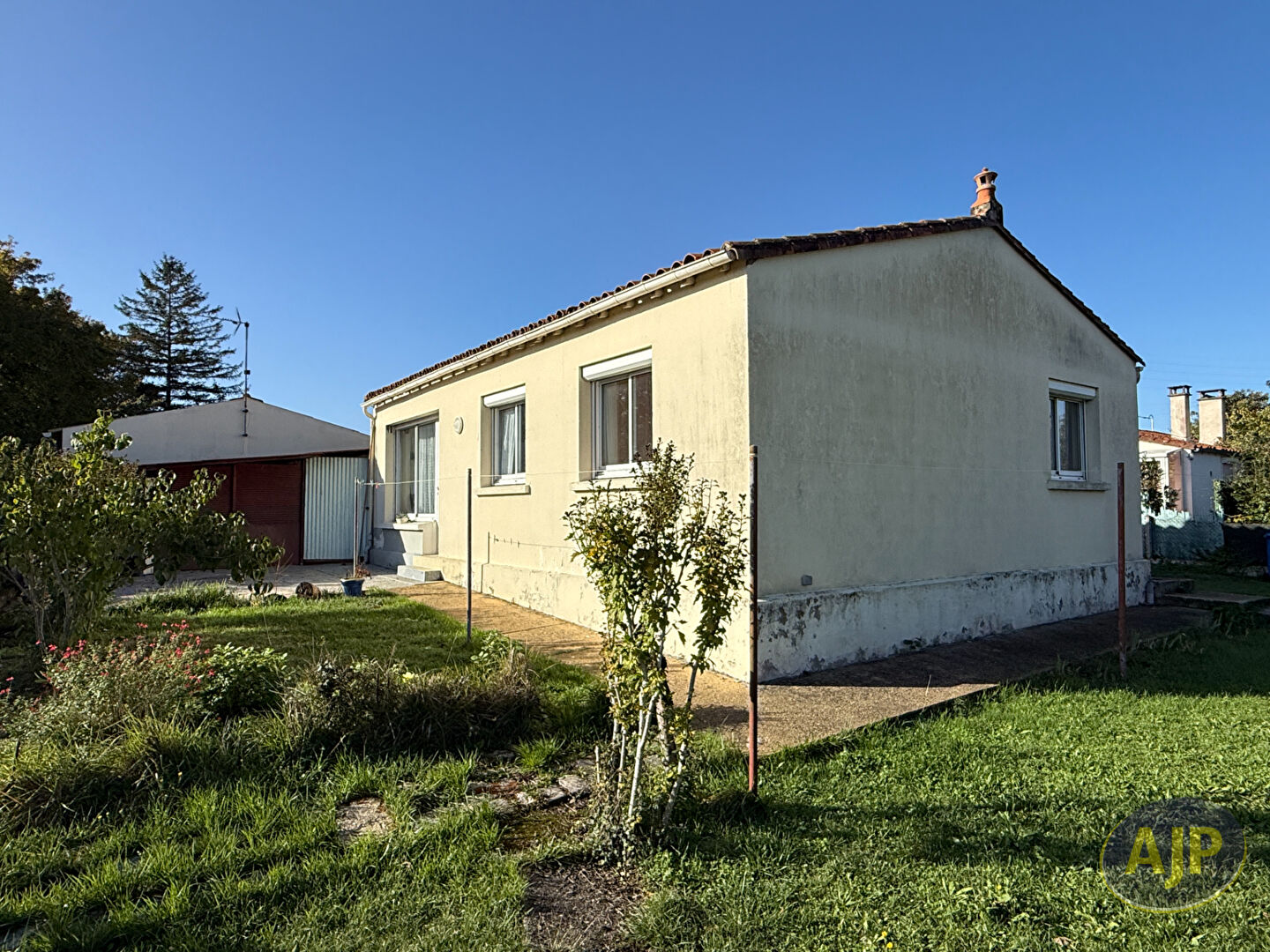 SAINTES RIVE GAUCHE MAISON DE PLAIN-PIED, 3 CHAMBRES ET GARAGE - photo 11