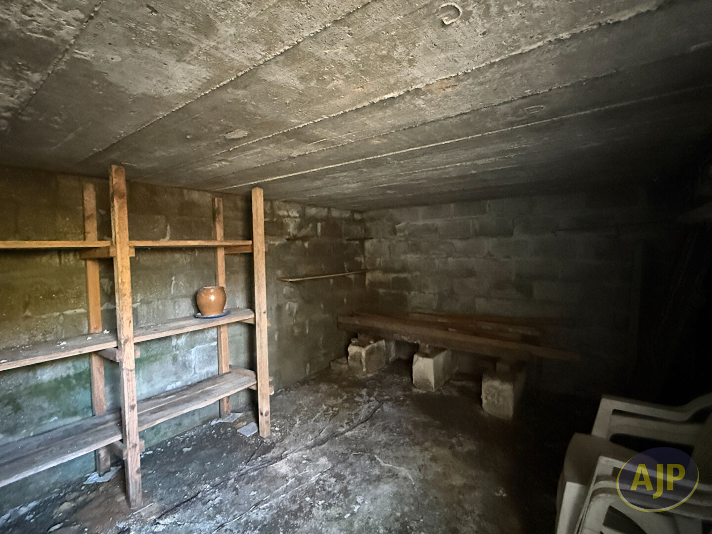 SAINTES RIVE GAUCHE MAISON DE PLAIN-PIED, 3 CHAMBRES ET GARAGE - photo 13