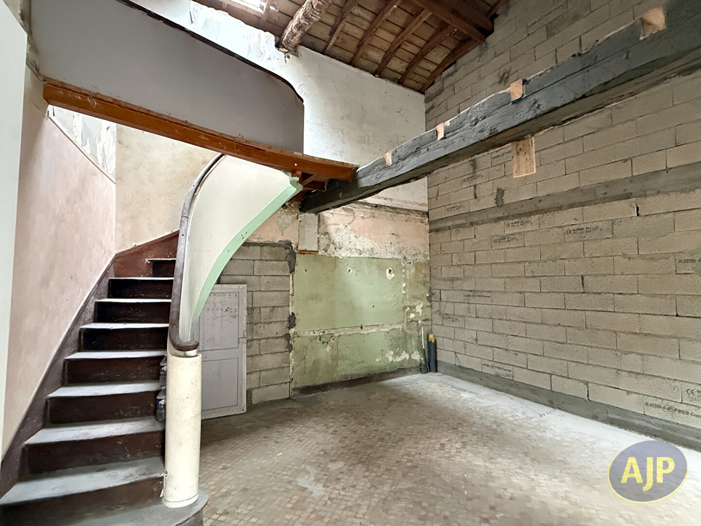 Maison La Chapelle Des Pots 2 pièce(s) 26.6 m2 - photo 1