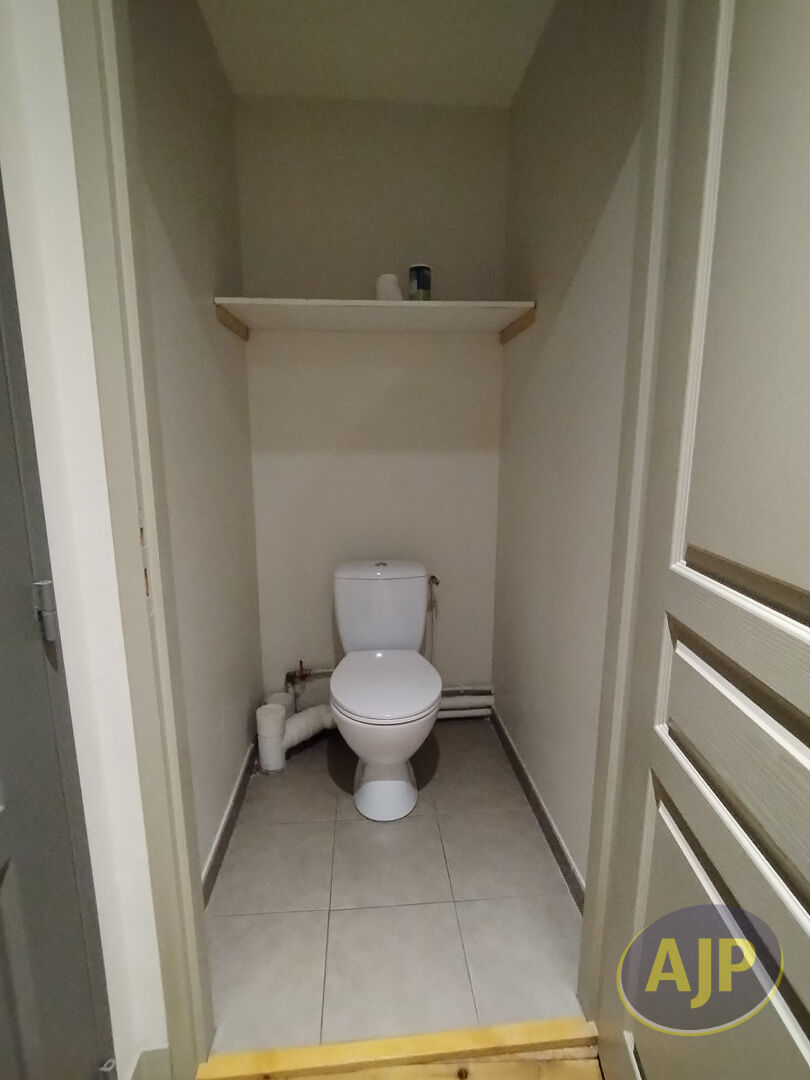 Appartement  Saintes 2 pièce(s) 35.15 m2 - photo 13