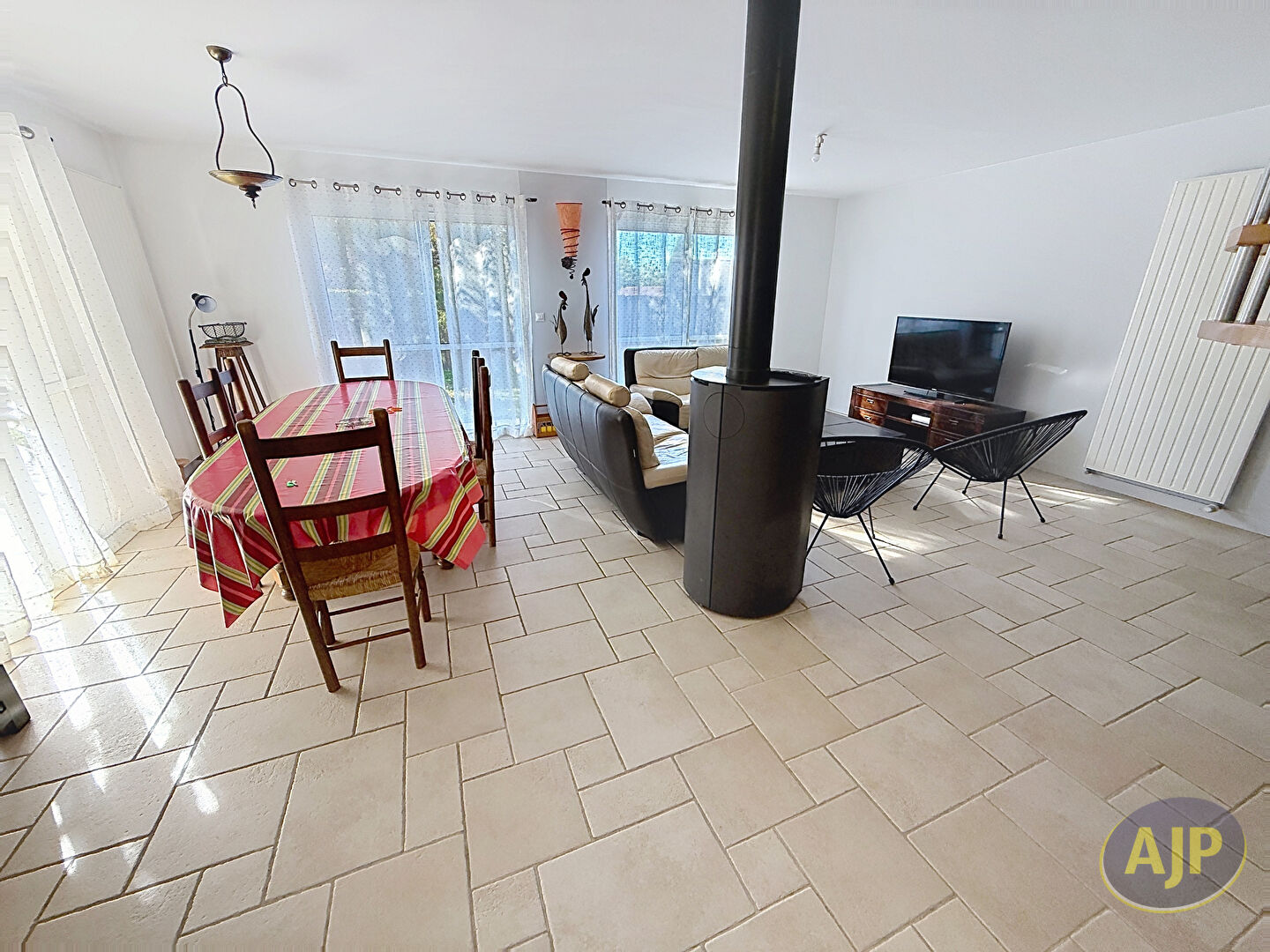 La Séguinière ? Grande maison familiale avec suite parentale et piscine chauffée à 5 min de Cholet - photo 2