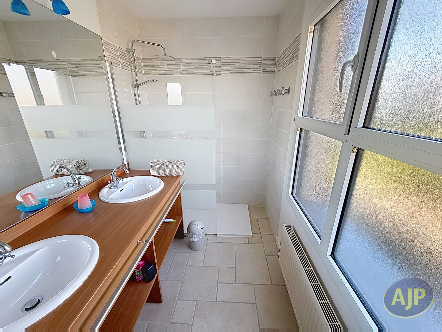 La Séguinière ? Grande maison familiale avec suite parentale et piscine chauffée à 5 min de Cholet - photo 6