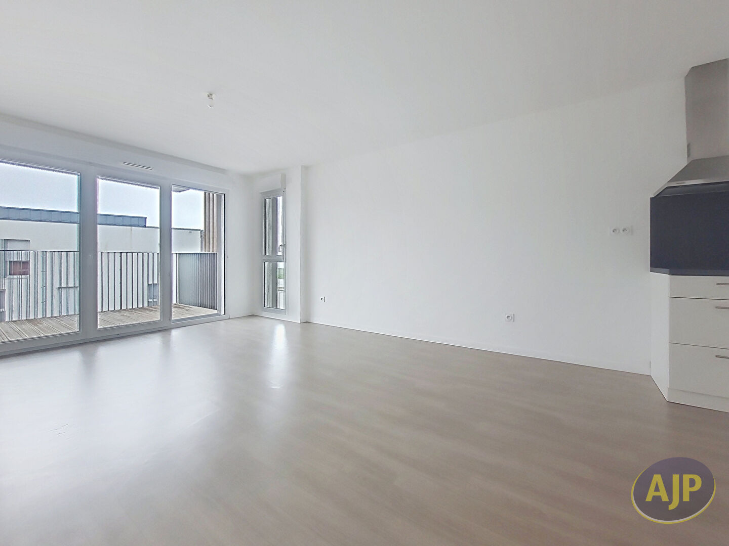 Appartement Saint Nazaire Porcé 2 pièce(s) 45 m2 +parking - photo 3