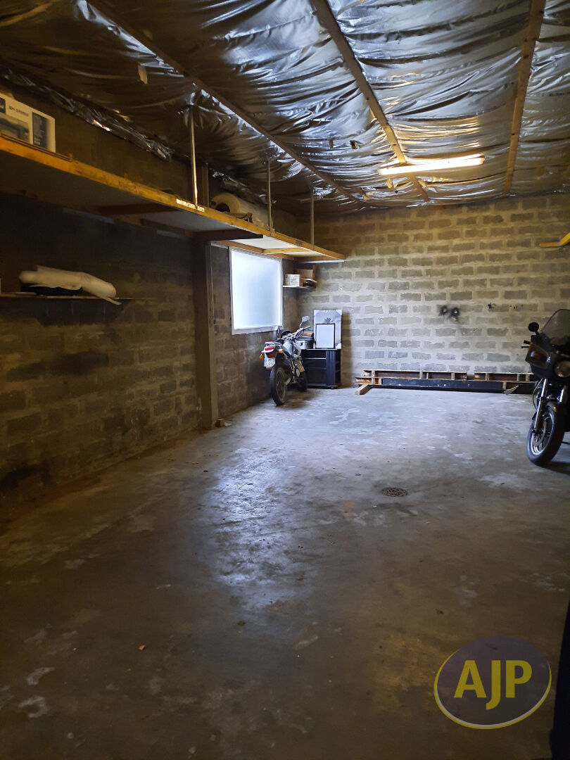 Garage 60 m2 Hauteur sous plafond  de 3.50 - photo 2