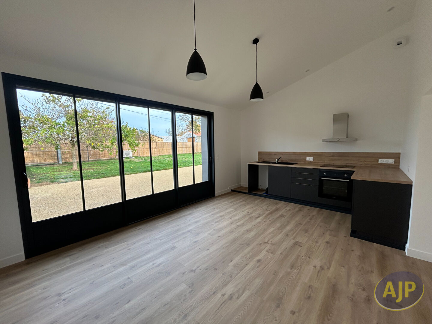 Maison - photo 5