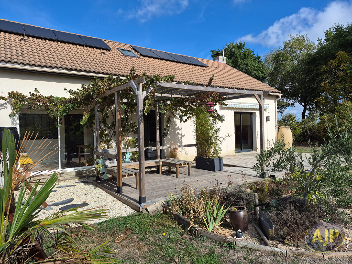 SAINT COLOMBAN - photo 1