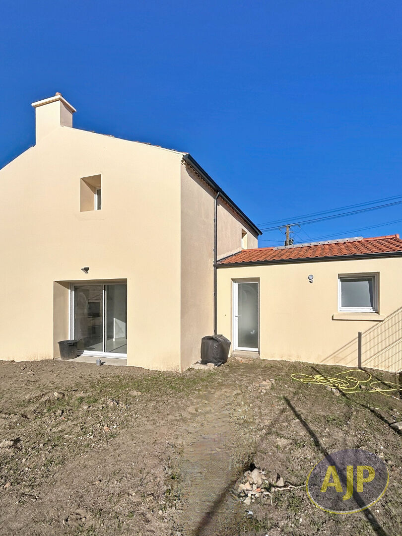 MAISON 3 CHAMBRES - GENESTON - photo 11