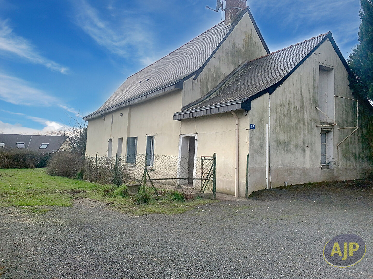 Corps de ferme Segré Centre Secteur "Miochaie" - photo 1