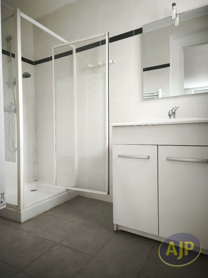 Maison 2 chambre - NYOISEAU - photo 6