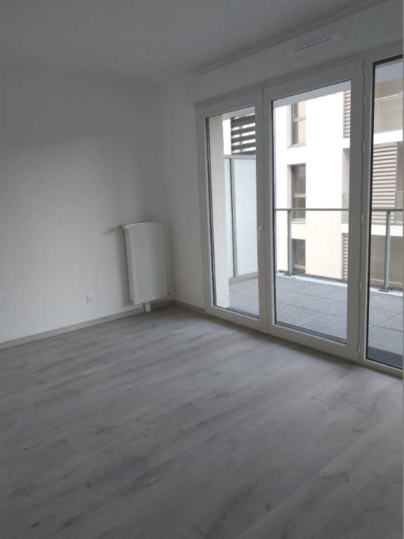 St-Marc centre. Appartement T4 - photo 2