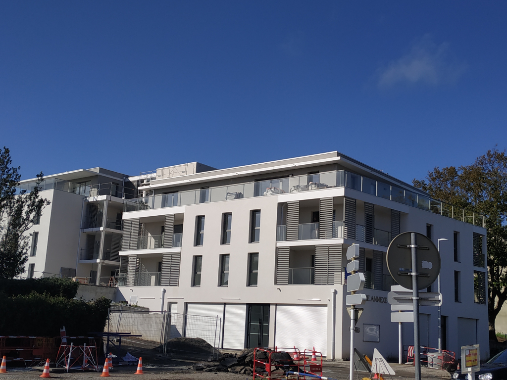 St-Marc centre. Appartement T4 - photo 4