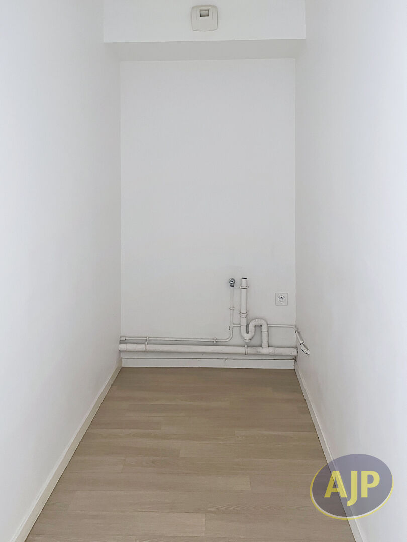 T3 2 Chambres ST HERBLAIN BOURG - photo 8