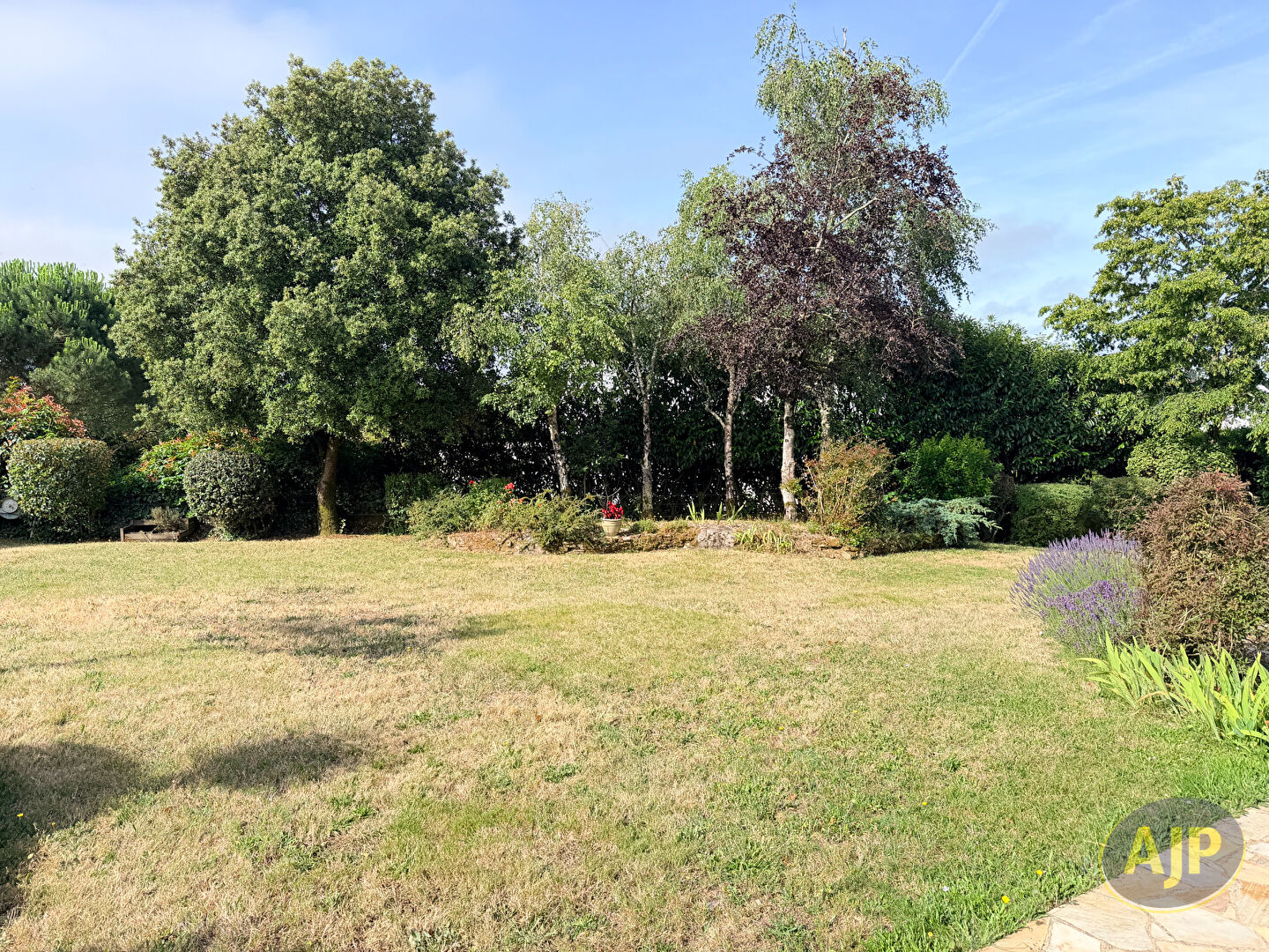 VASTE MAISON  ST HERBLAIN BOURG - photo 2