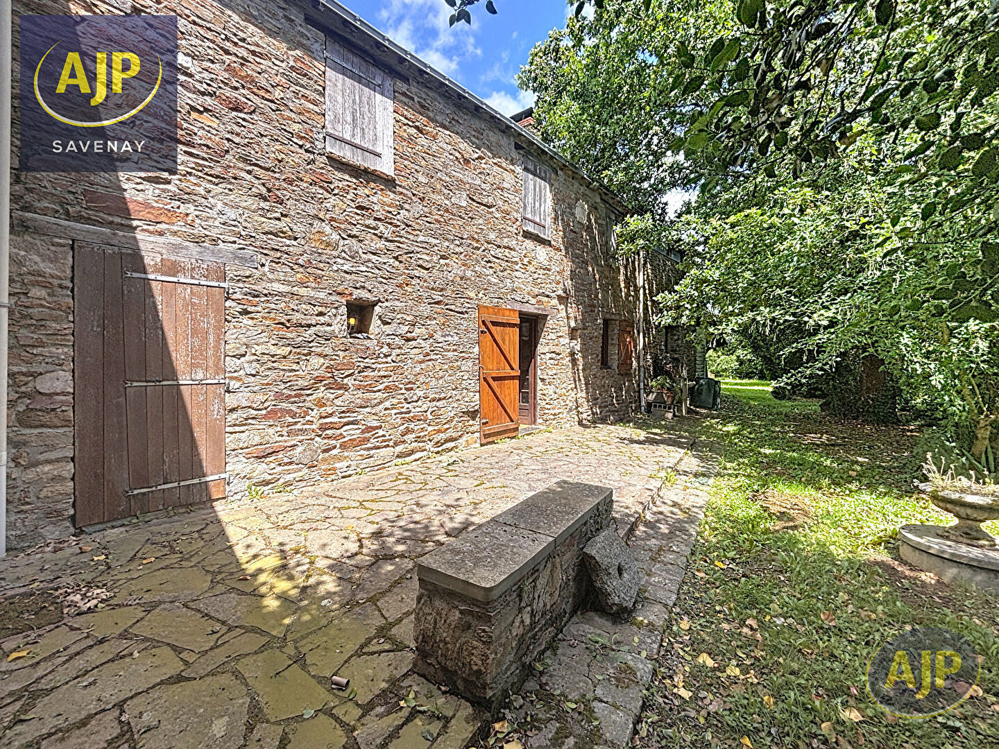 LONGERE 200M2 CAMPBON - photo 3