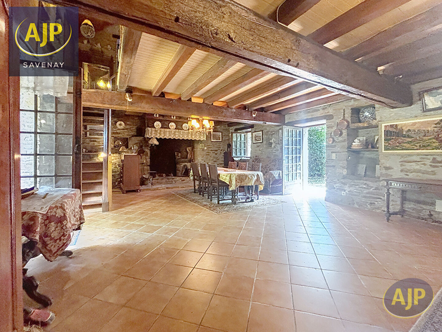 LONGERE 200M2 CAMPBON - photo 5