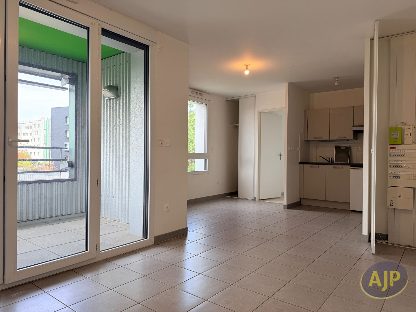 GRAND T2 2015 ST HERBLAIN - photo 2