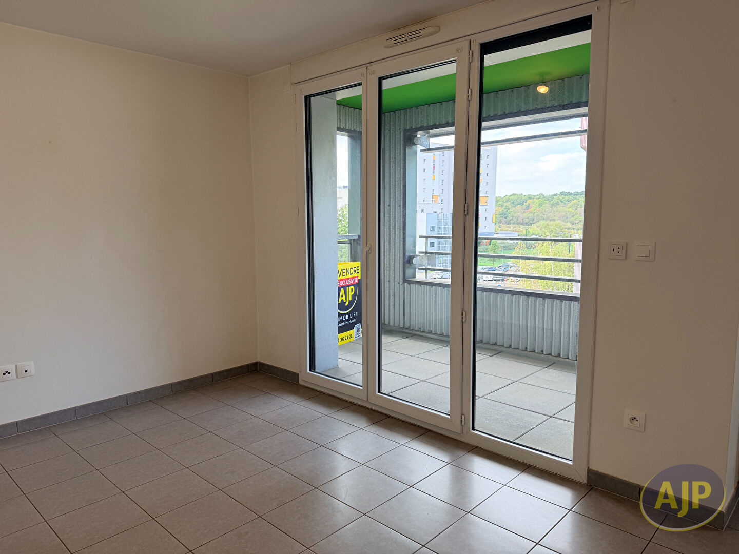 GRAND T2 2015 ST HERBLAIN - photo 4
