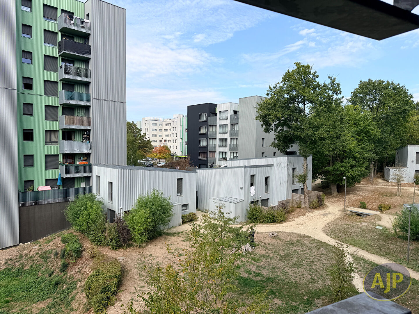 GRAND T2 2015 ST HERBLAIN - photo 6