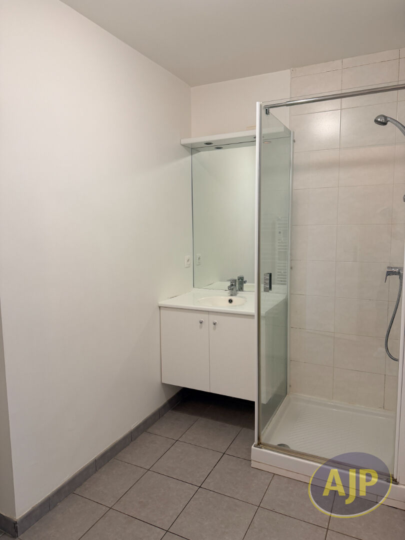 GRAND T2 2015 ST HERBLAIN - photo 10