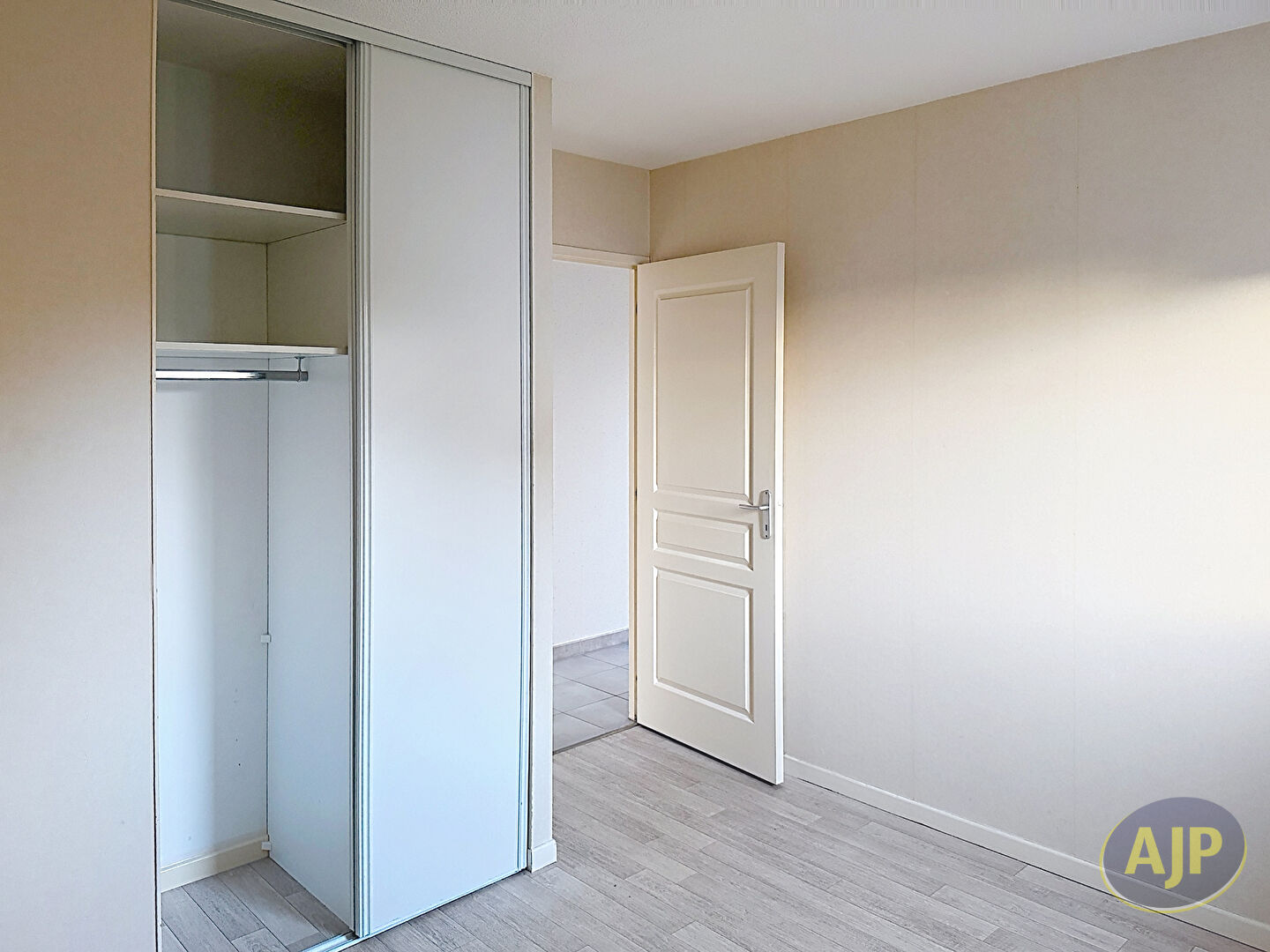 GRAND T2 ST HERBLAIN BOURG - photo 8