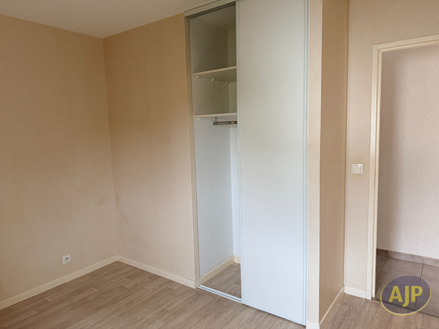 GRAND T2 ST HERBLAIN BOURG - photo 9
