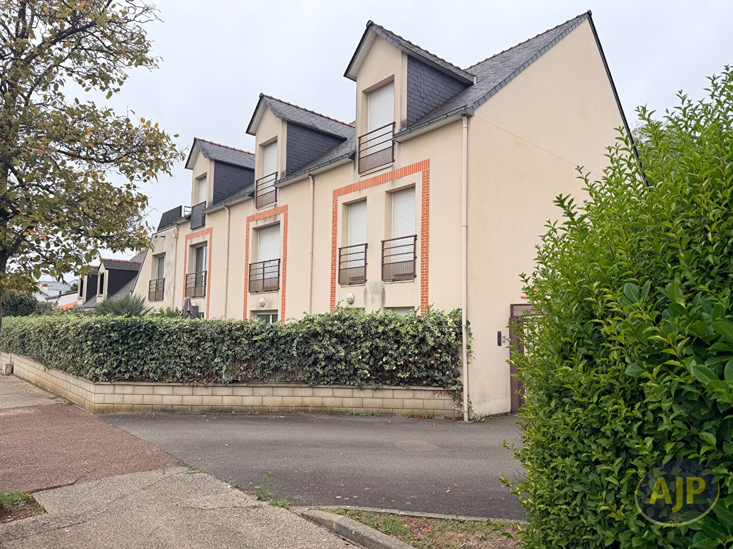 GRAND T2 ST HERBLAIN BOURG - photo 12