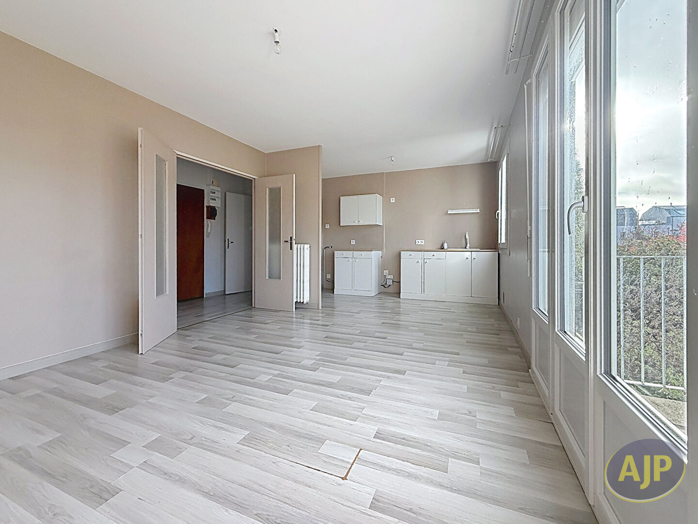 T2 DERNIER ETAGE ST HERBLAIN - photo 1
