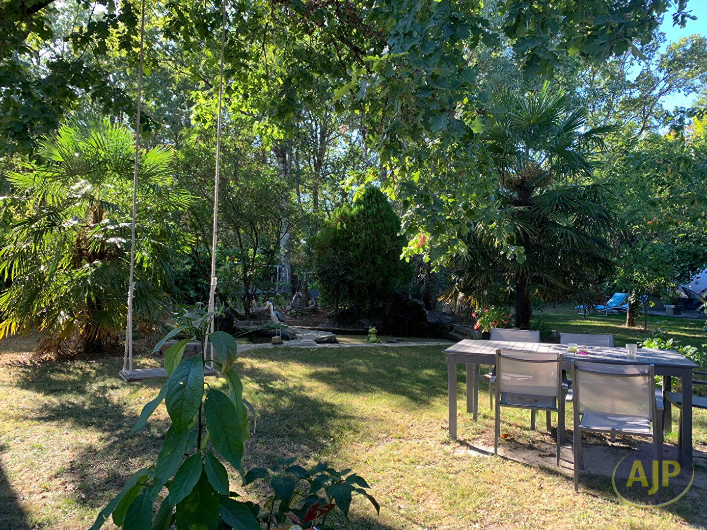 VERTOU, propriété 7 pièces sur 1413 m² de terrain - photo 1